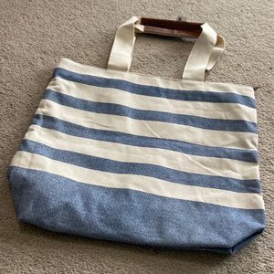 Striped beach bag